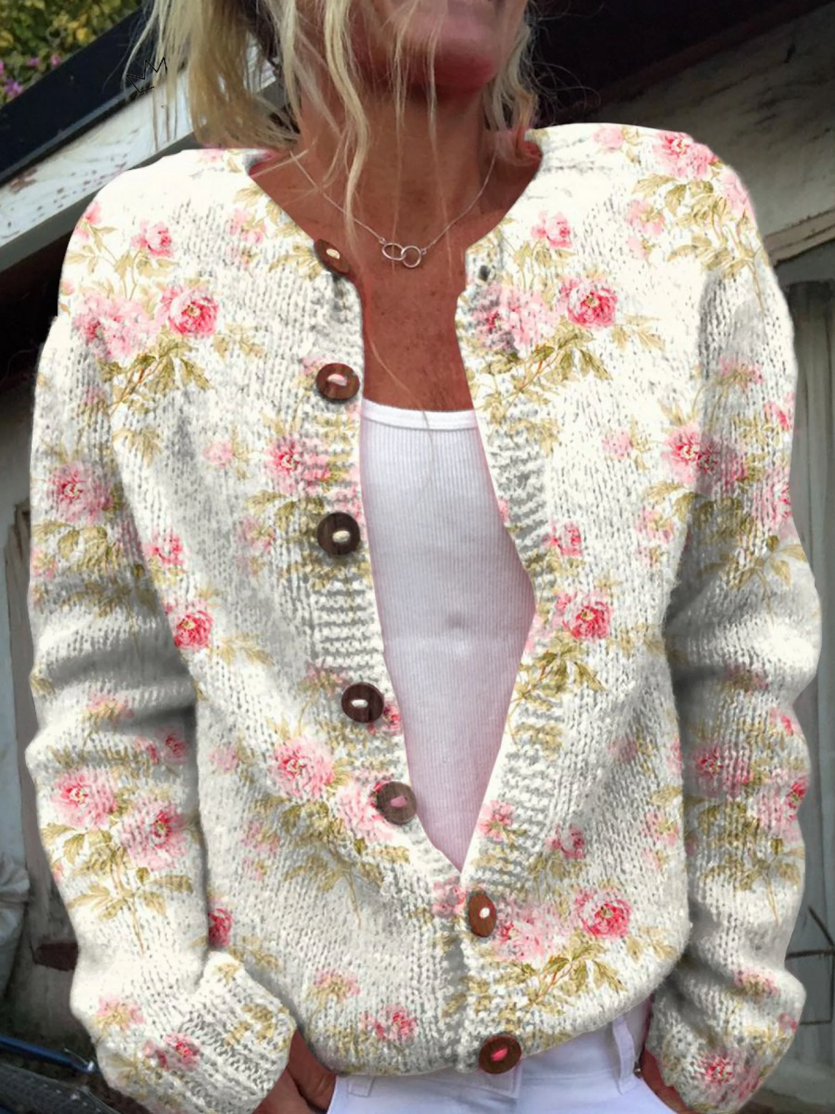 Kerensa | Cardigan en grosse maille fleurs roses